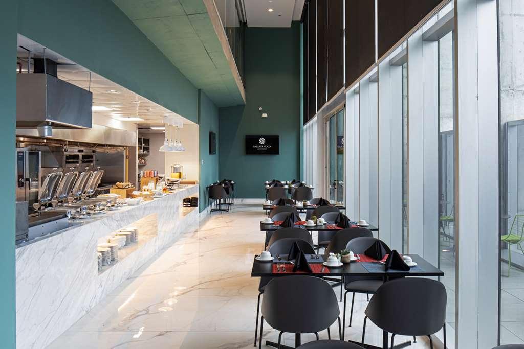 Galeria Plaza Monterrey Hotel Restoran gambar The Lounge at KLIA