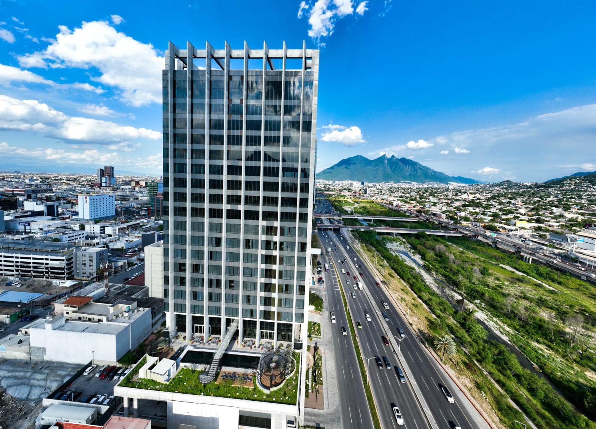 Galeria Plaza Monterrey Hotel Luaran gambar Torre Futura